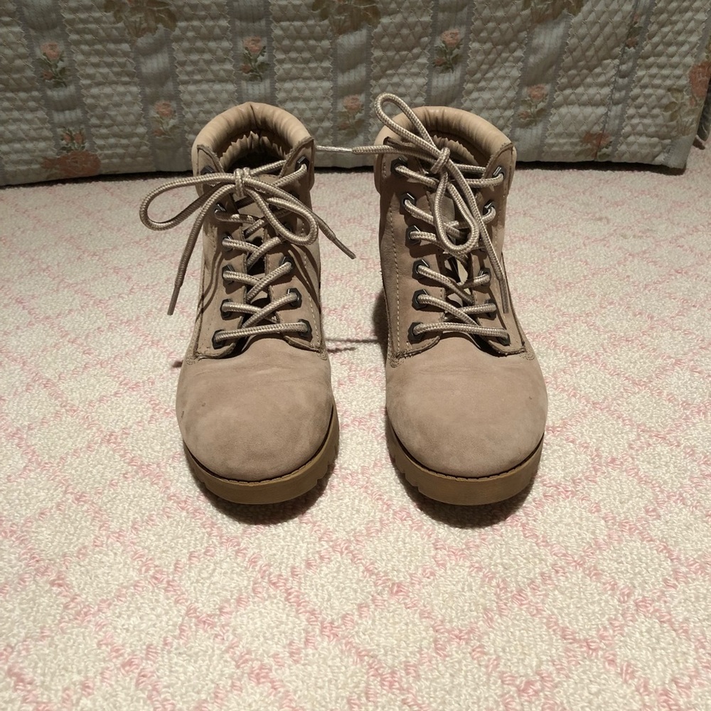 ALDO COMBAT BOOTS 😍 - Picture 2 of 6